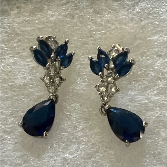 Jewelry - # 0873+Elegant Blue Sapphire Cubic & Drops Earrings in 925 Silver.